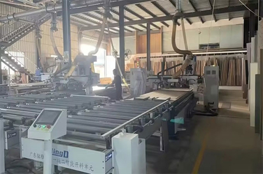 Foshan DongYa Furniture Co., Ltd. üreticinin üretim hattı