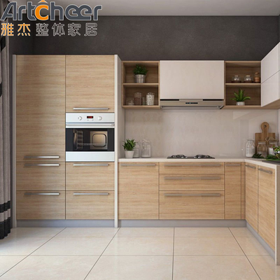 satın al Minimalist Tarzlı Özel Katı Ahşap Mutfak Dolapları Saf Akrilik Masaüstü ile çevrimiçi üretim