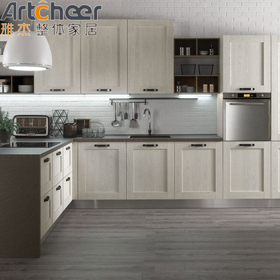 Minimalist Tasarım Ağaç Mutfak Dolabı Yarım Bullnose ve Işık Gri Dolabı
